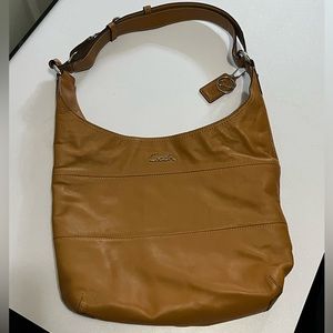 Coach Purse Light Brown Leather w/ Light Purple Interior